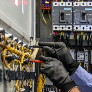 Addetto ai lavori elettrici (PES PAV PEI)